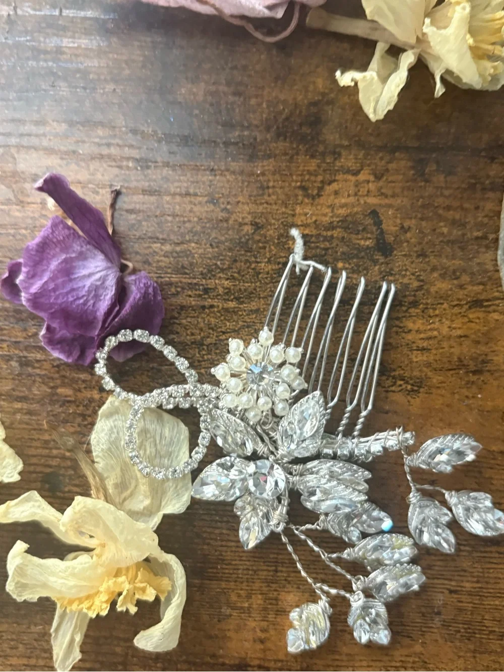 Bridal Hairpiece Rhinestone Floral & Leaves Bridal Hair Comb - Silver NWOT